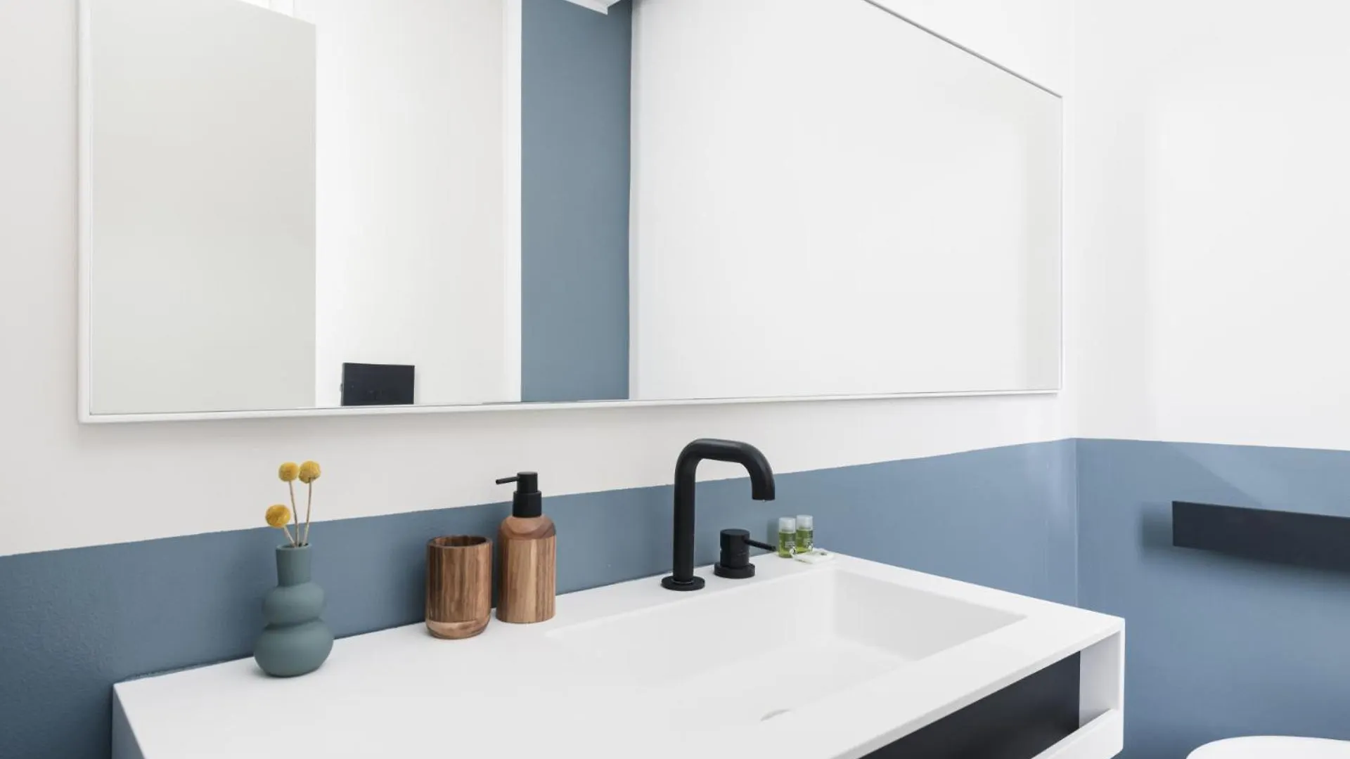 Easylife - Appartamento Con Terrazzo Vicino Duomo Milaan Italië