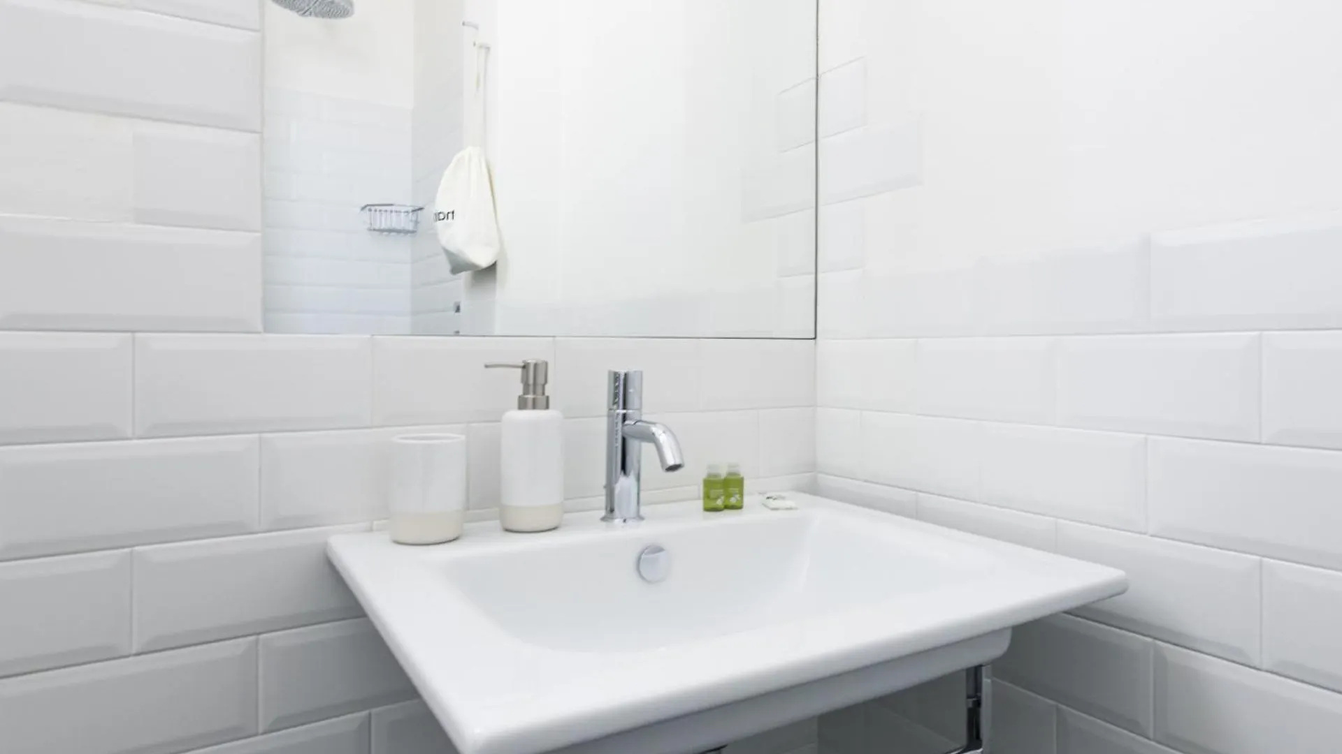 Apartment Easylife - Appartamento Con Terrazzo Vicino Duomo Milan