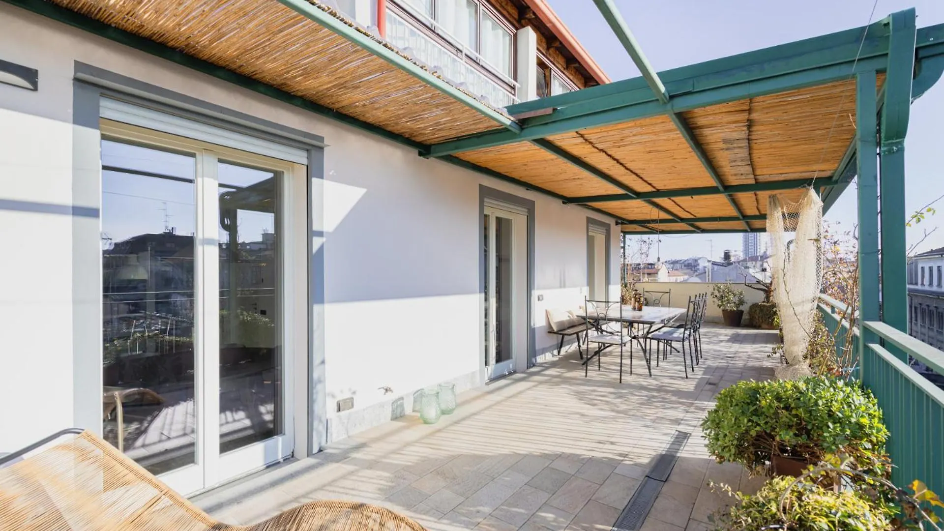 Apartment Easylife - Appartamento Con Terrazzo Vicino Duomo Milan Italy