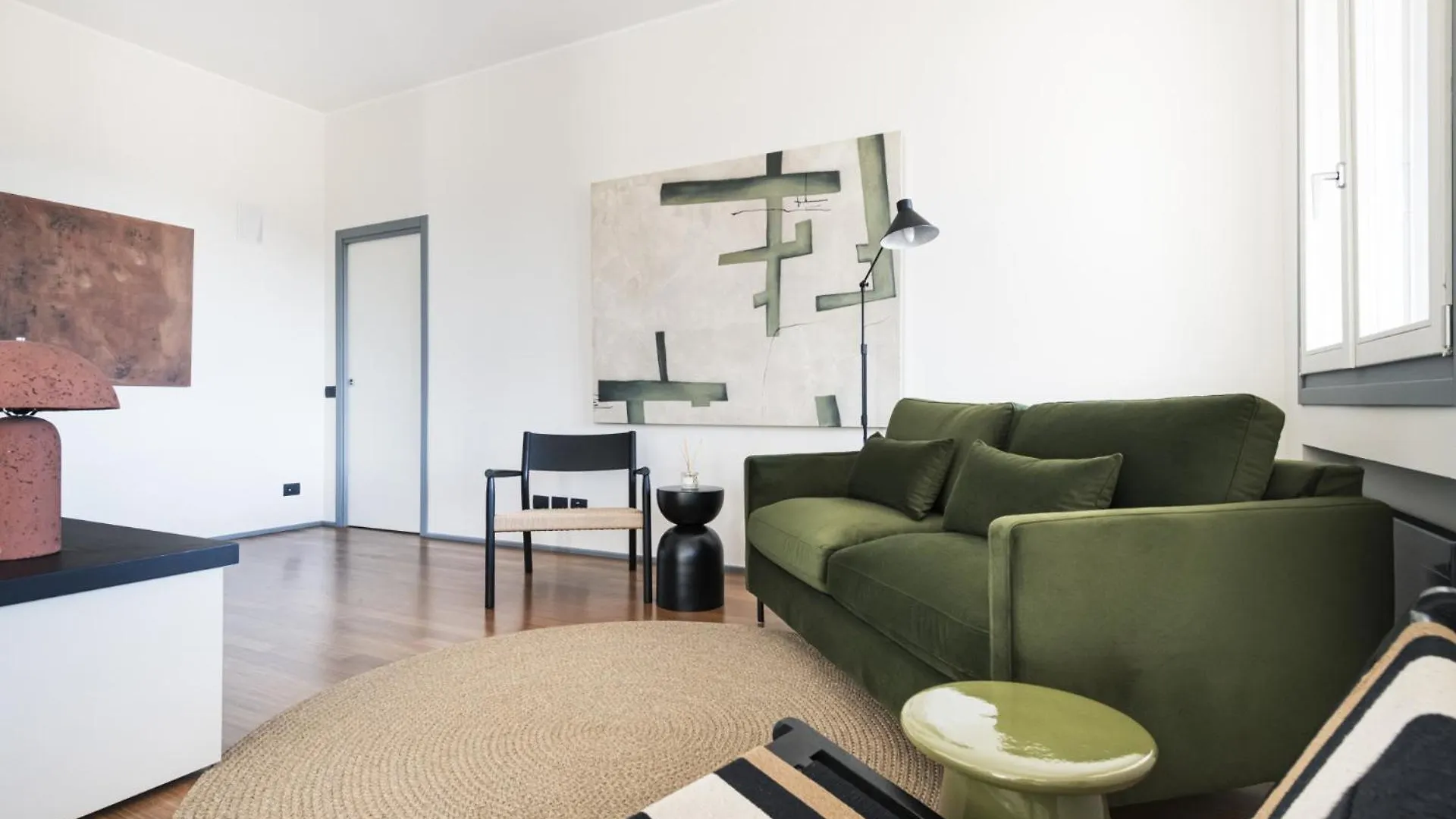 Apartment Easylife - Appartamento Con Terrazzo Vicino Duomo Milan
